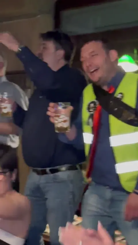 Il brindisi della serata