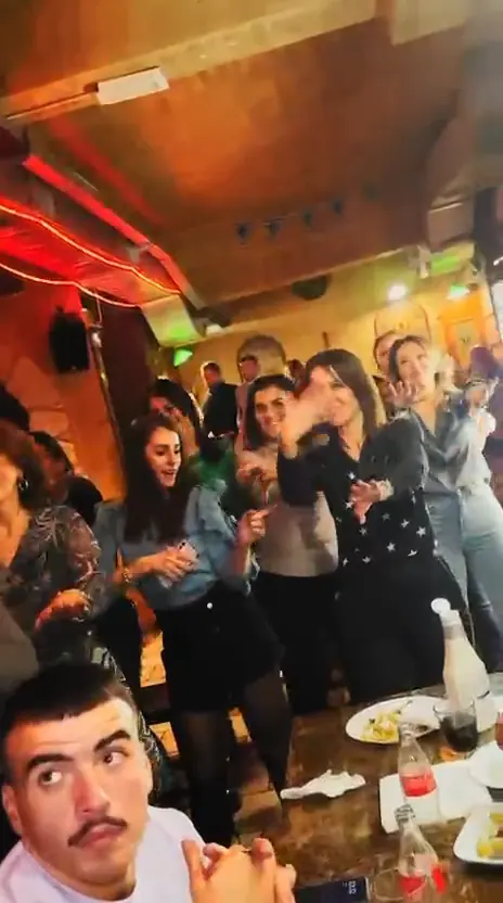 Musica e karaoke alla festa
